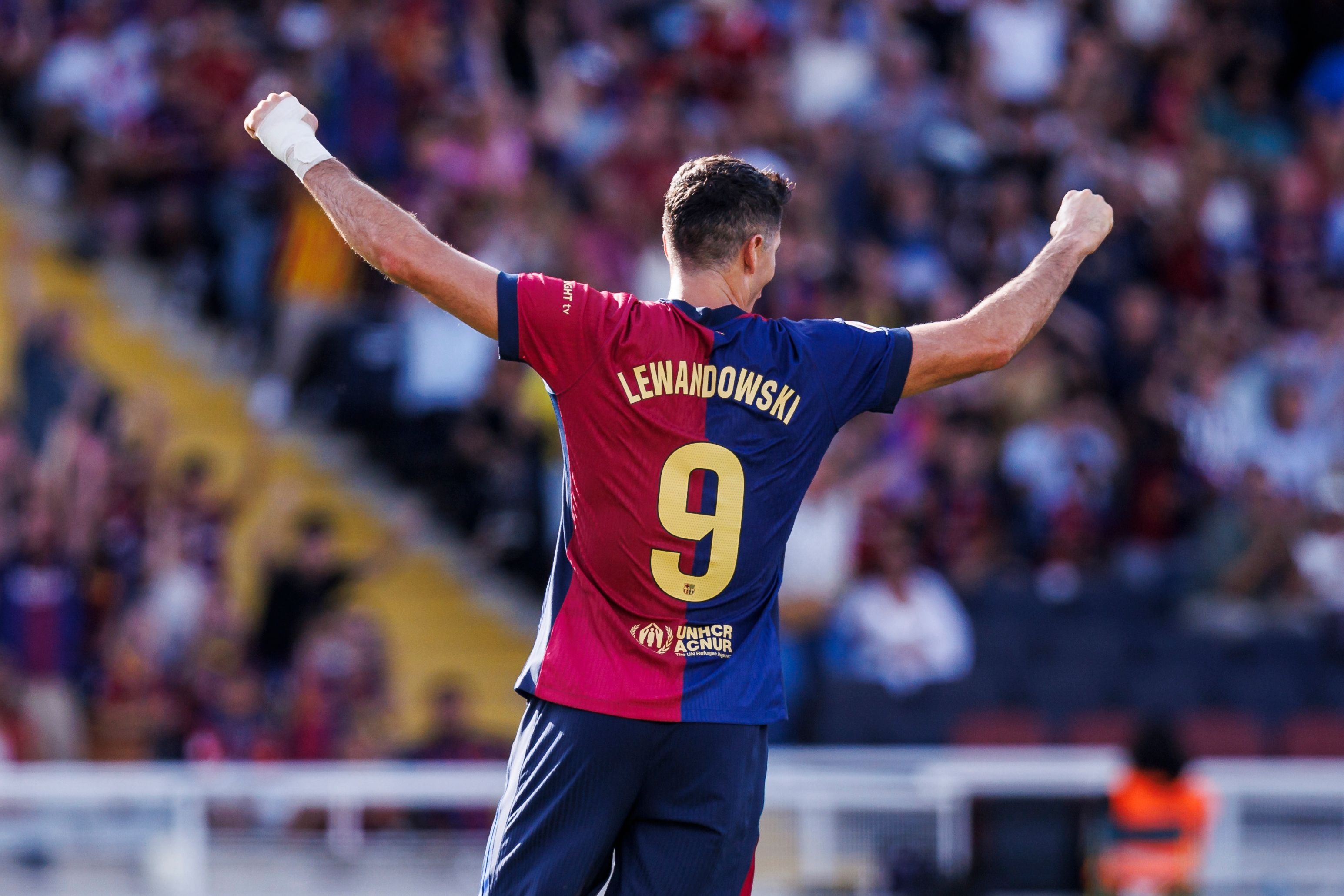 萊萬2024年俱樂部+國家隊(duì)打進(jìn)至少40球，生涯第9次做到